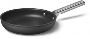 CKFF2401BLM Посуда / сковорода 24 см, черная SMEG