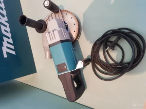 Штроборез Makita SG180