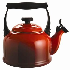 Чайник со свистком Le Creuset, эмалированная сталь, 2,1 л, вишневый