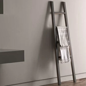 Toscoquattro Вешалка-лестница для полотенец напольная COMPLEMENTI черная