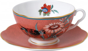 10671576 Wedgwood Чашка чайная с блюдцем Wedgwood Пионы 200мл (коралловая) Фарфор костяной