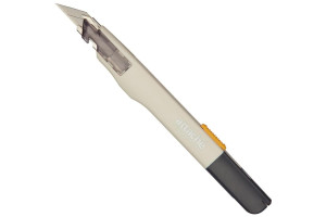 16344007 Канцелярский нож Genius 9 мм, фиксатор 389386 Attache Selection