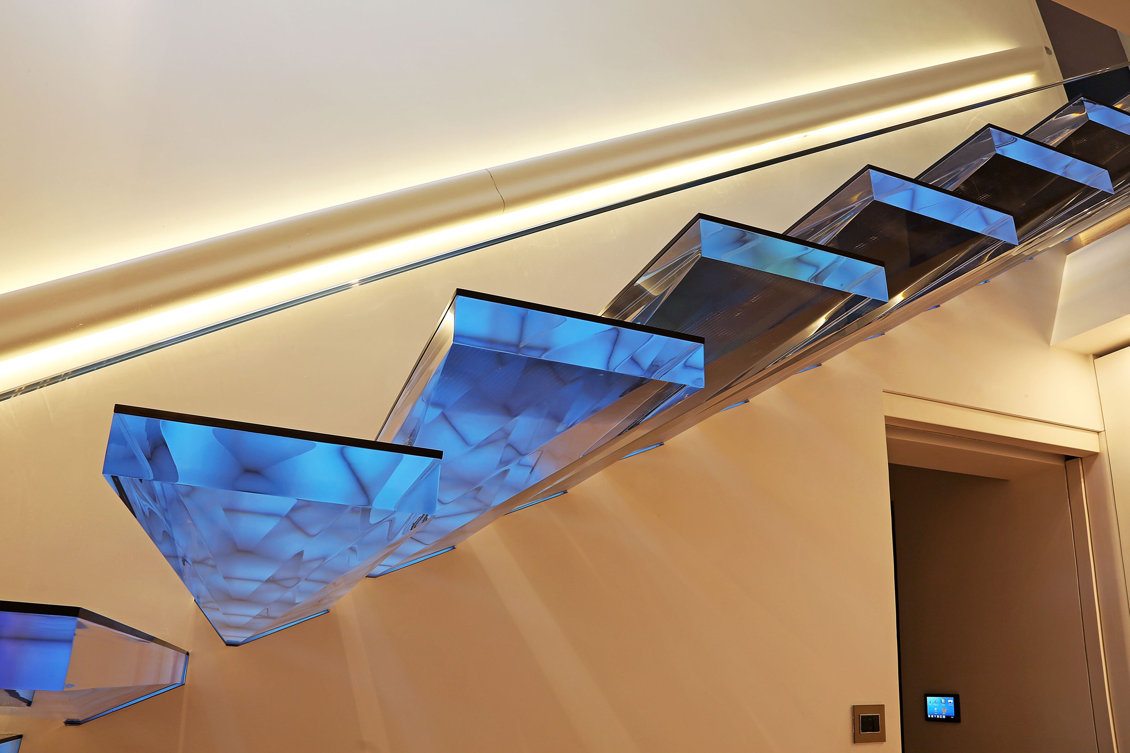 Акриловая консольная лестница Siller Treppen SPACE DIAMOND 1 ARCH-00085121 - Вид №2