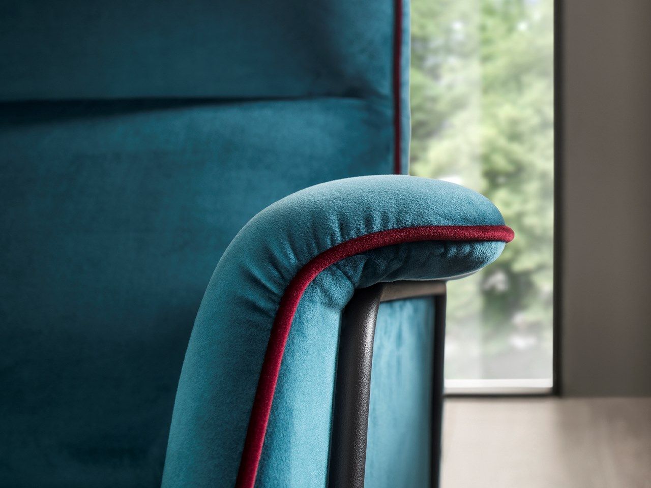 Бархатное кресло с подлокотниками AERRE ITALIA CELINE ARCH-00003155 - Вид №1