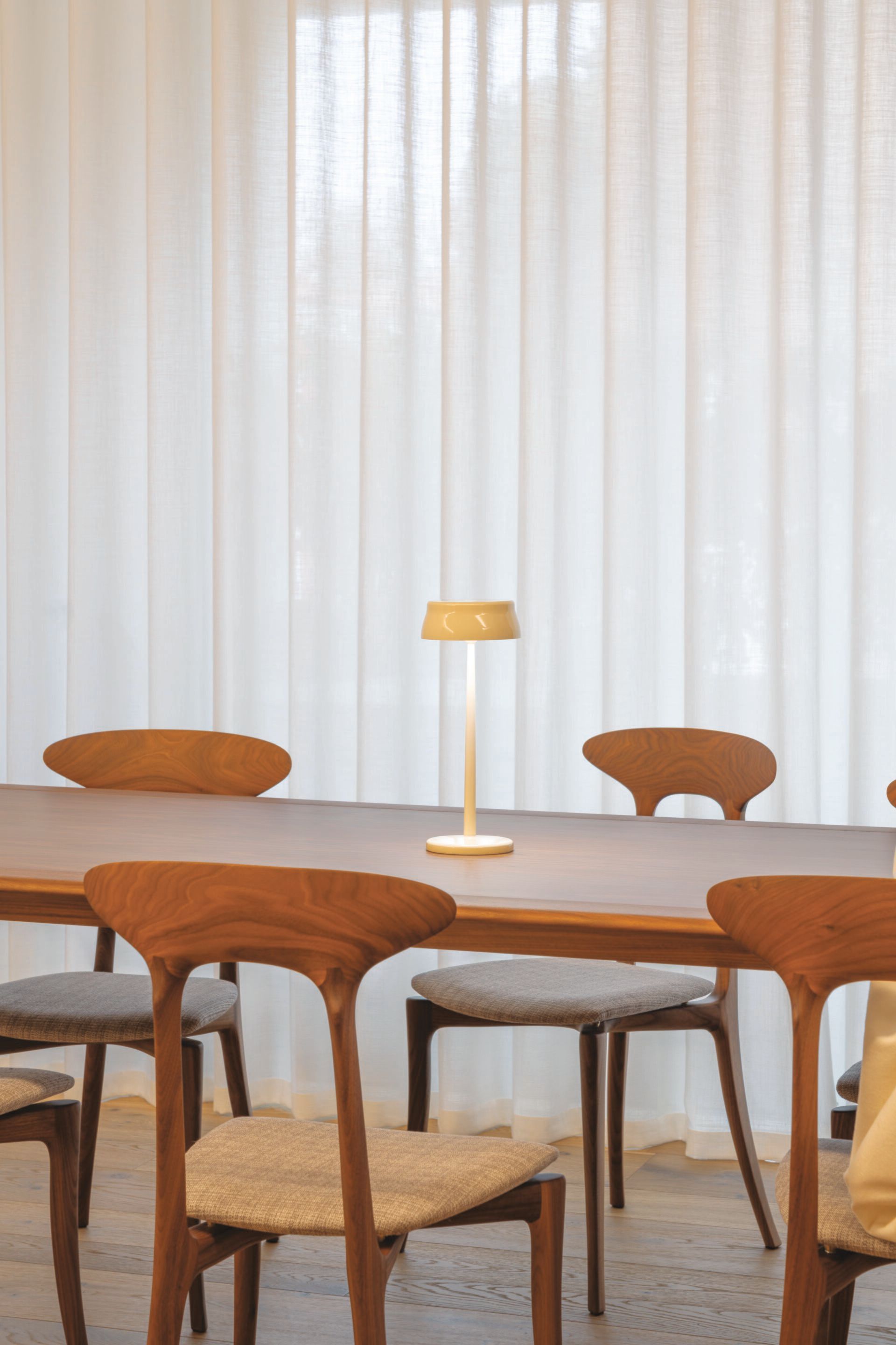 Аккумуляторная настольная лампа Zafferano Sister Light Wi-Fi ARCH-00125653 - Вид №8