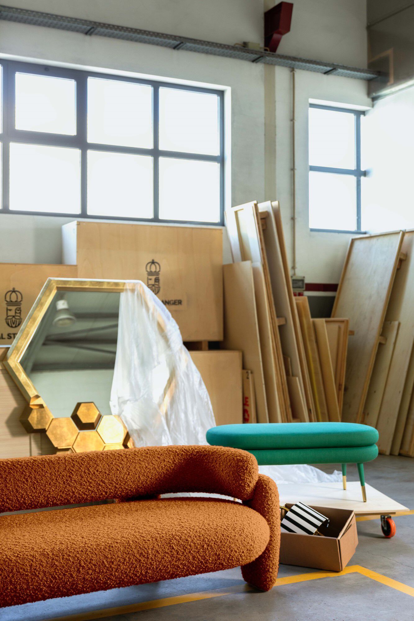 Бархатная мягкая скамейка ROYAL STRANGER MARSHMALLOW ARCH-00109711 - Вид №8