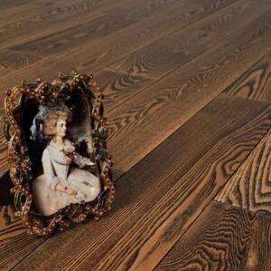 Массивная доска Amber Wood Коттедж Ясень с брашью (Текстурированная) 300-1800х120 мм.