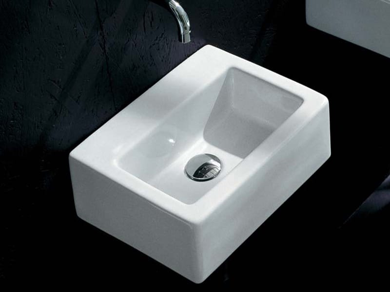 Керамическая подвесная прямоугольная раковина для рук Ceramica Flaminia Acquagrande ARCH-00144108 - Вид №1