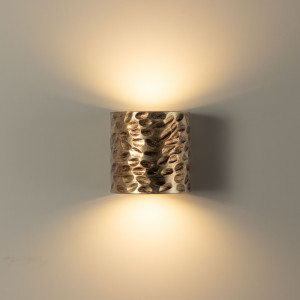 Металлический светодиодный настенный светильник