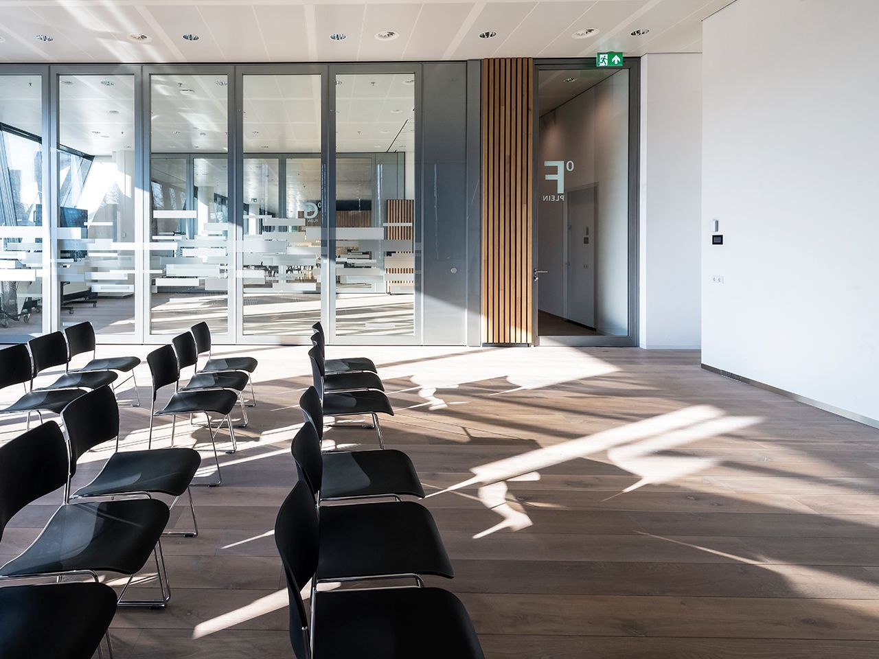 Дубовый паркет Dennebos Flooring серый ARCH-00108658 - Вид №2