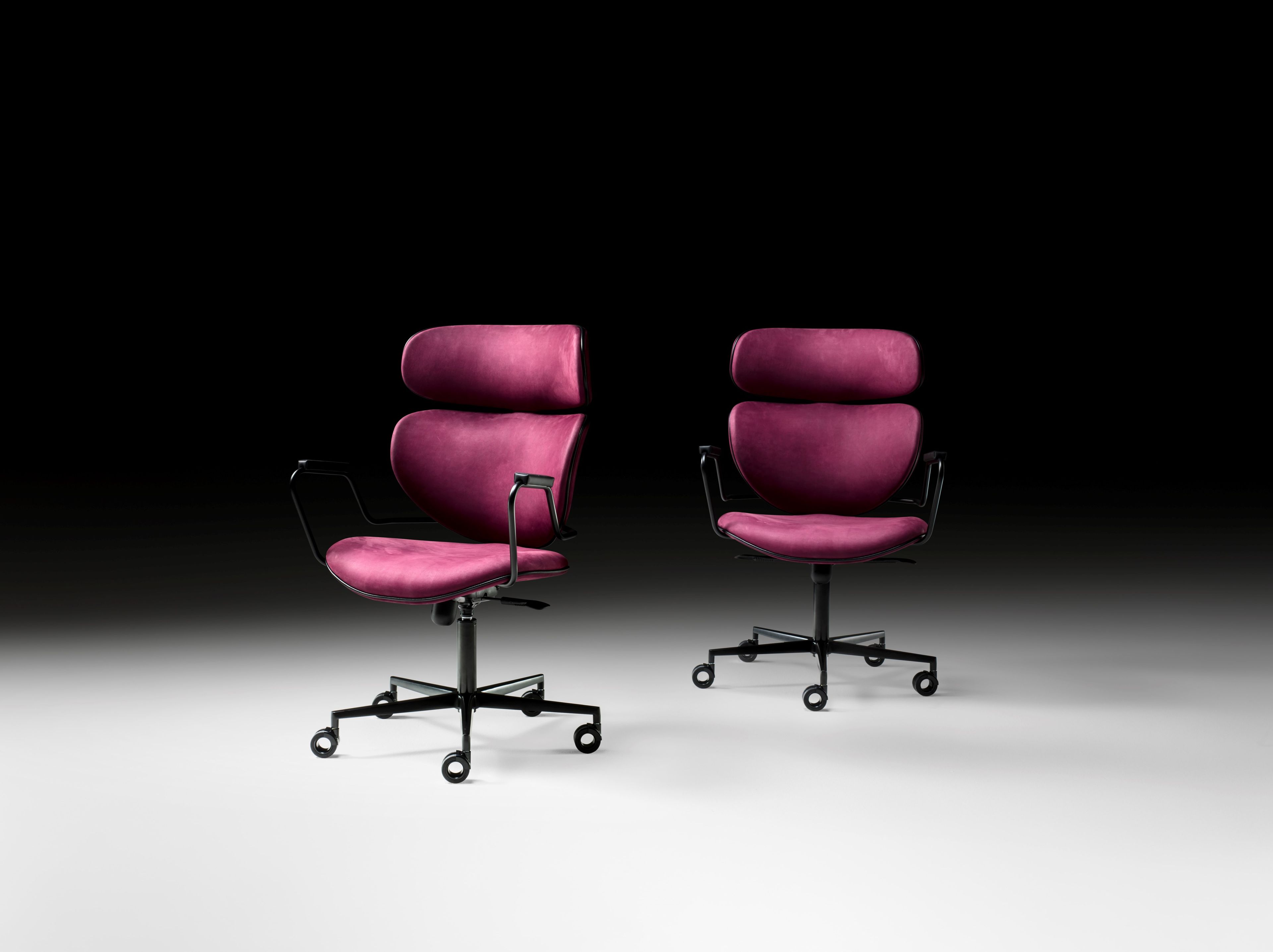 Офисное кресло из нубука с подлокотниками BLACK TIE Азия ARCH-00138471 - Вид №1