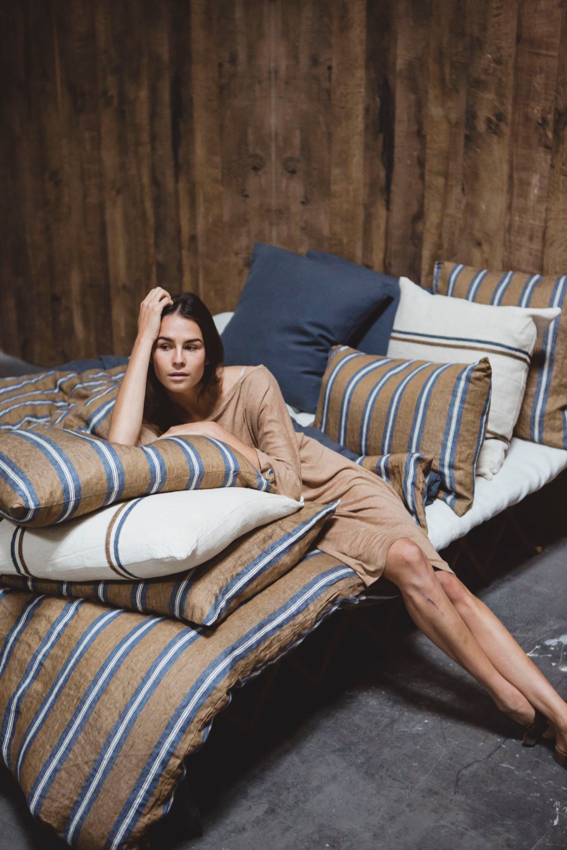 Льняная квадратная полосатая подушка Libeco Home Салем ARCH-00039766 - Вид №1