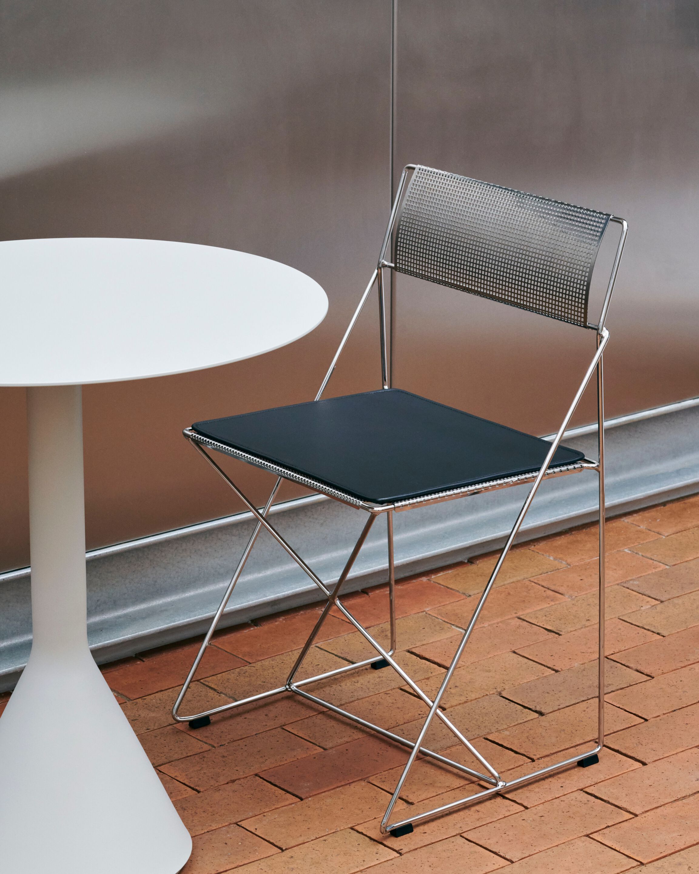 Штабелируемый стул из хромированной стали Hay X-Line ARCH-00064510 - Вид №1