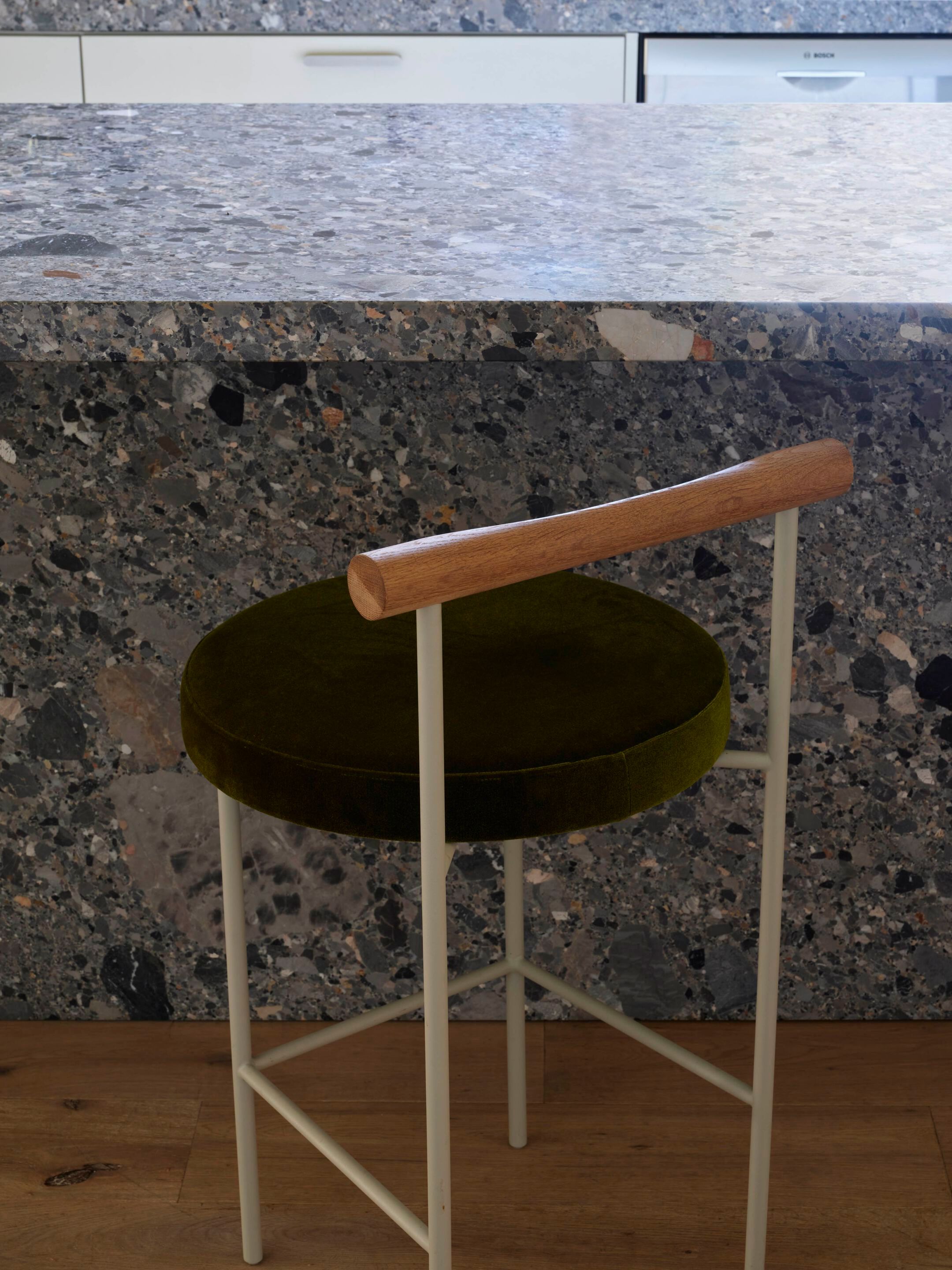 Высокий тканевый барный стул с мягким сиденьем Phase Design Inside Scoop ARCH-00031695 - Вид №13