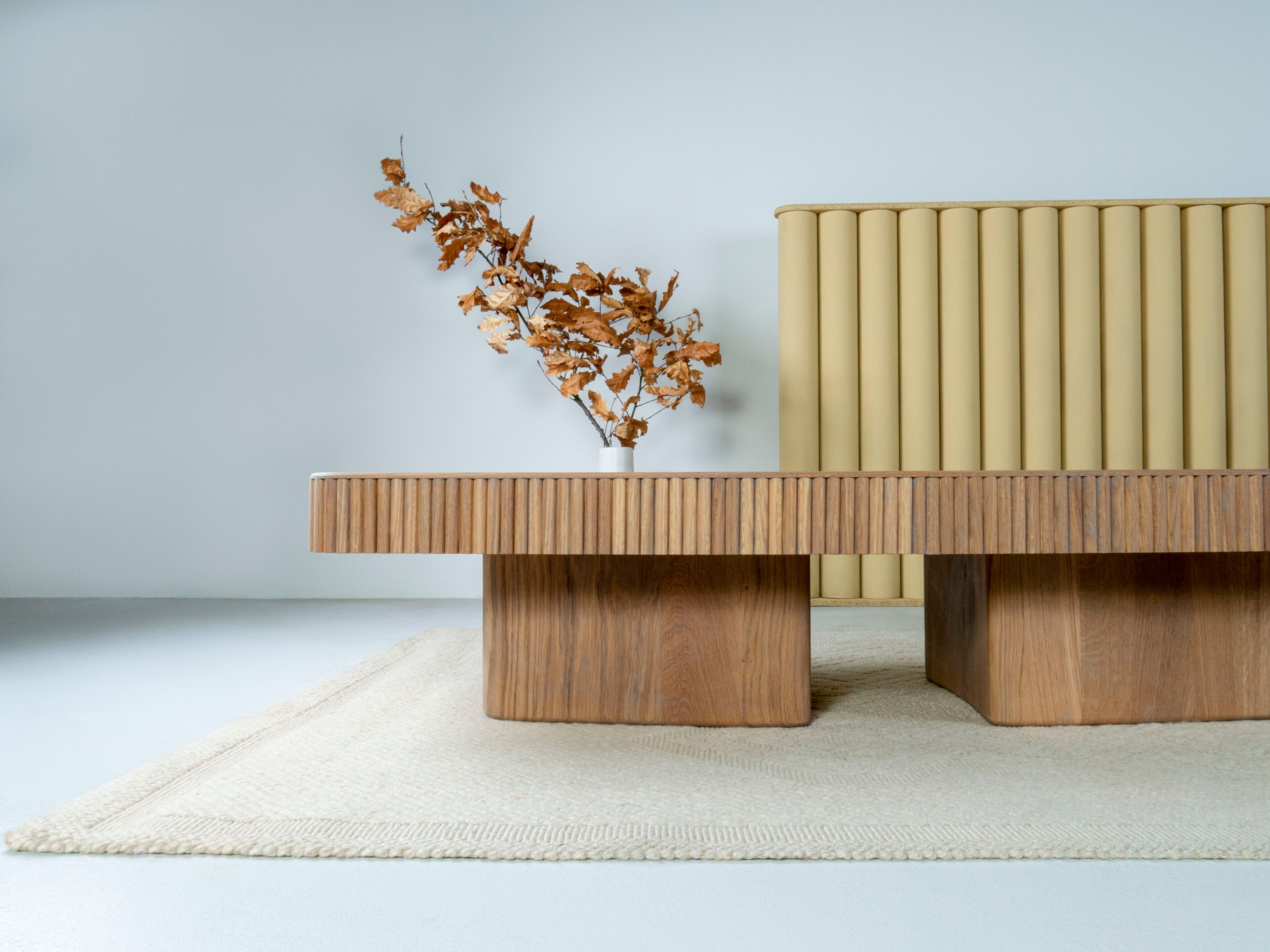 Журнальный столик из массива дерева HOOKL und STOOL TAKUDA ARCH-00050743 - Вид №4