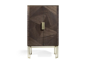 Деревянный шкаф с комодом