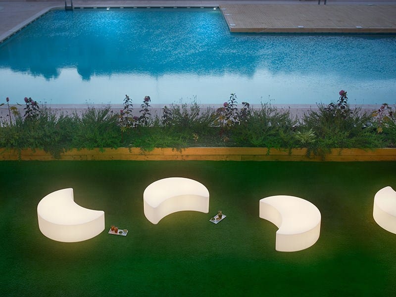 Светящаяся садовая скамейка из полиэтилена SLIDE MOON ARCH-00153334 - Вид №5