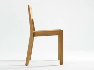 ONDARRETA Штабелируемый деревянный стул Iesu