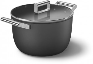 CKFC2611BLM Посуда / кастрюля с двумя ручками и крышкой 26 см, черная SMEG
