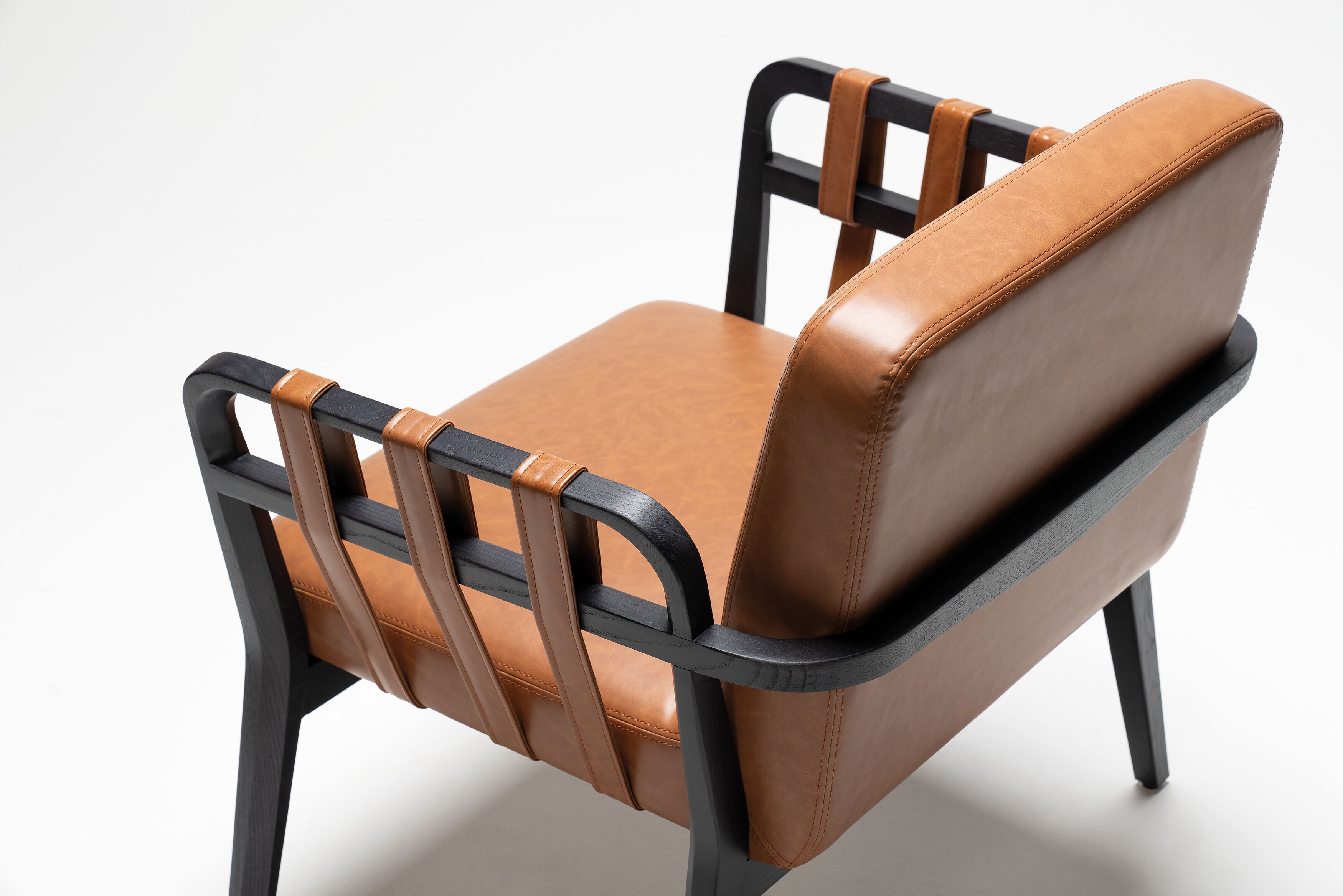 Кожаное кресло с подлокотниками Papell Design Eaton ARCH-00085677 - Вид №2