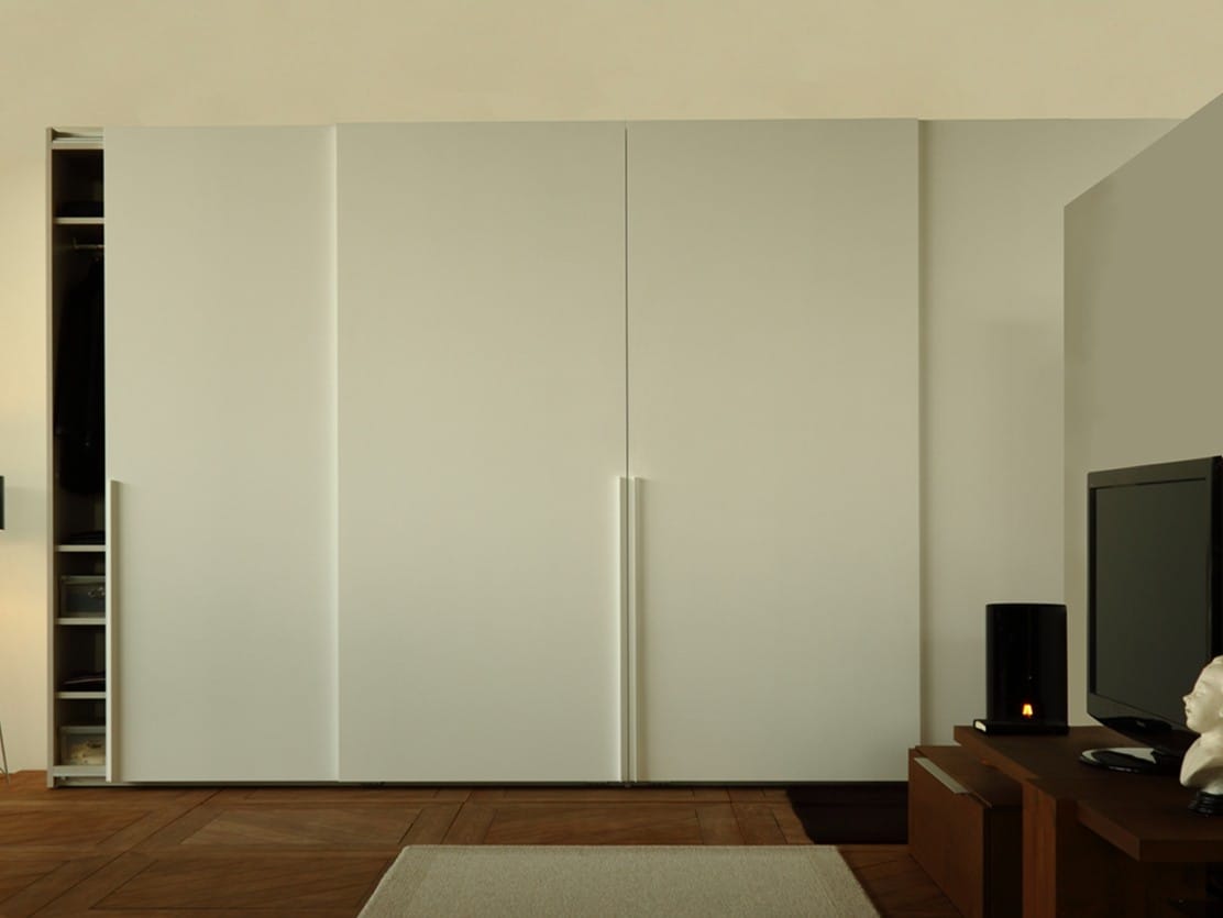 Деревянный шкаф с раздвижными дверями Deodara Linear ARCH-00114780