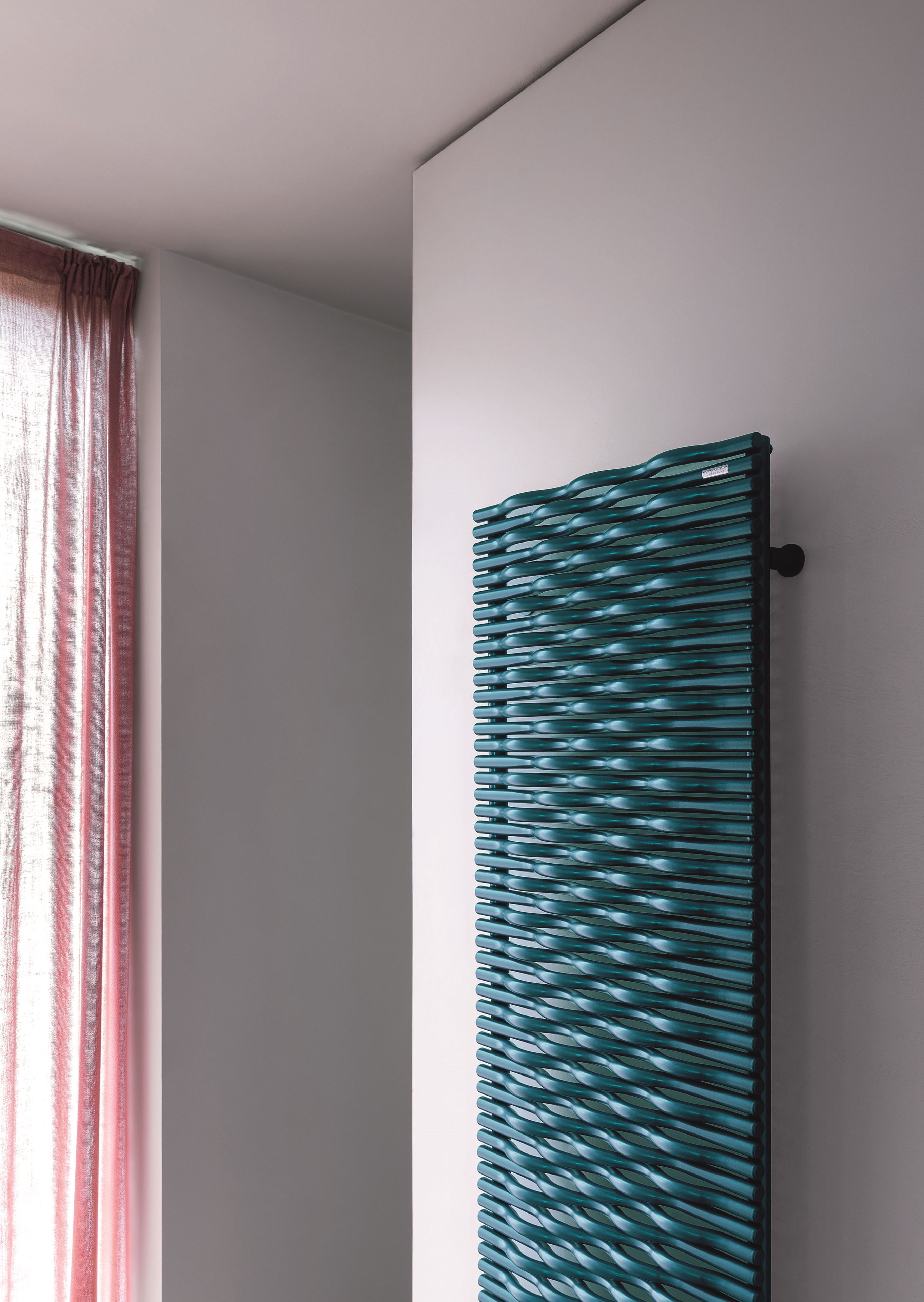 Настенный стальной вертикальный полотенцесушитель Tubes Elements ARCH-00067941 - Вид №5