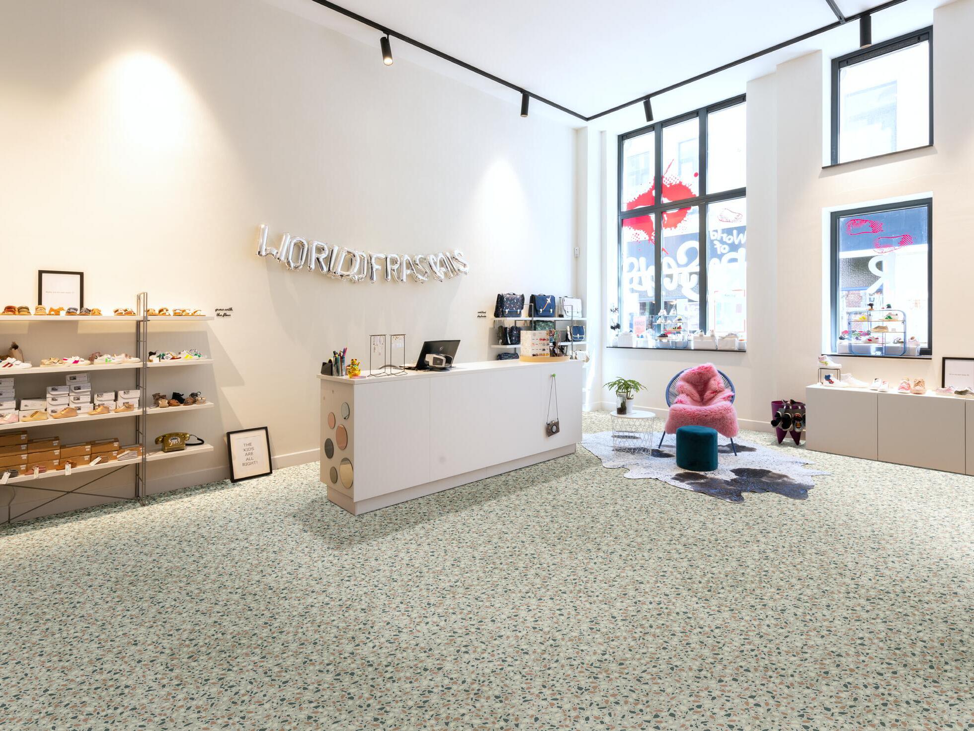 Нескользящий виниловый пол с эффектом камня BEAUFLOR Evasion ARCH-00022415