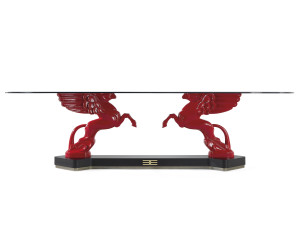 Деревянный и стеклянный стол