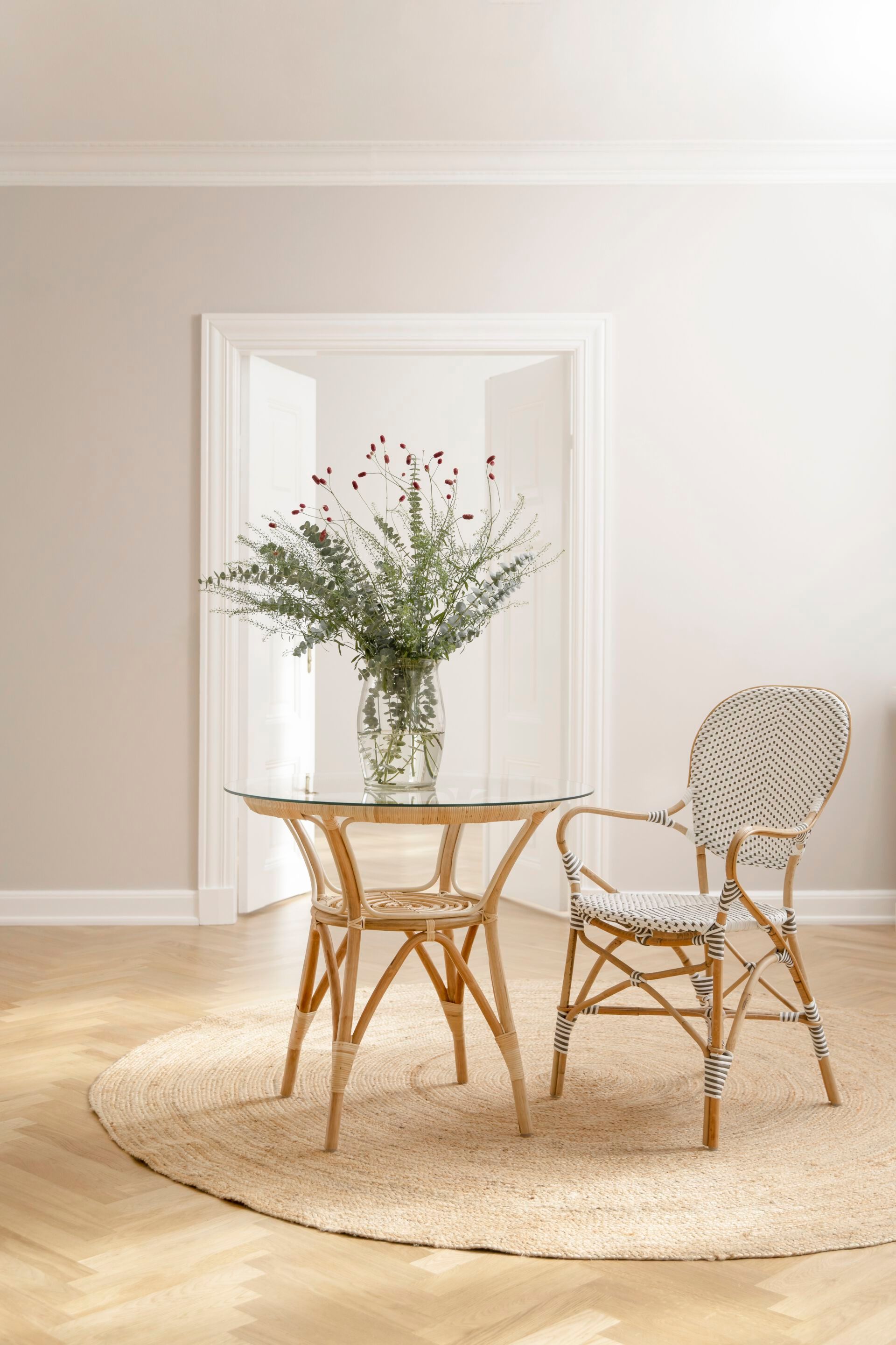 Круглый стол из ротанга и стекла Sika Design Originals ARCH-00089277 - Вид №1