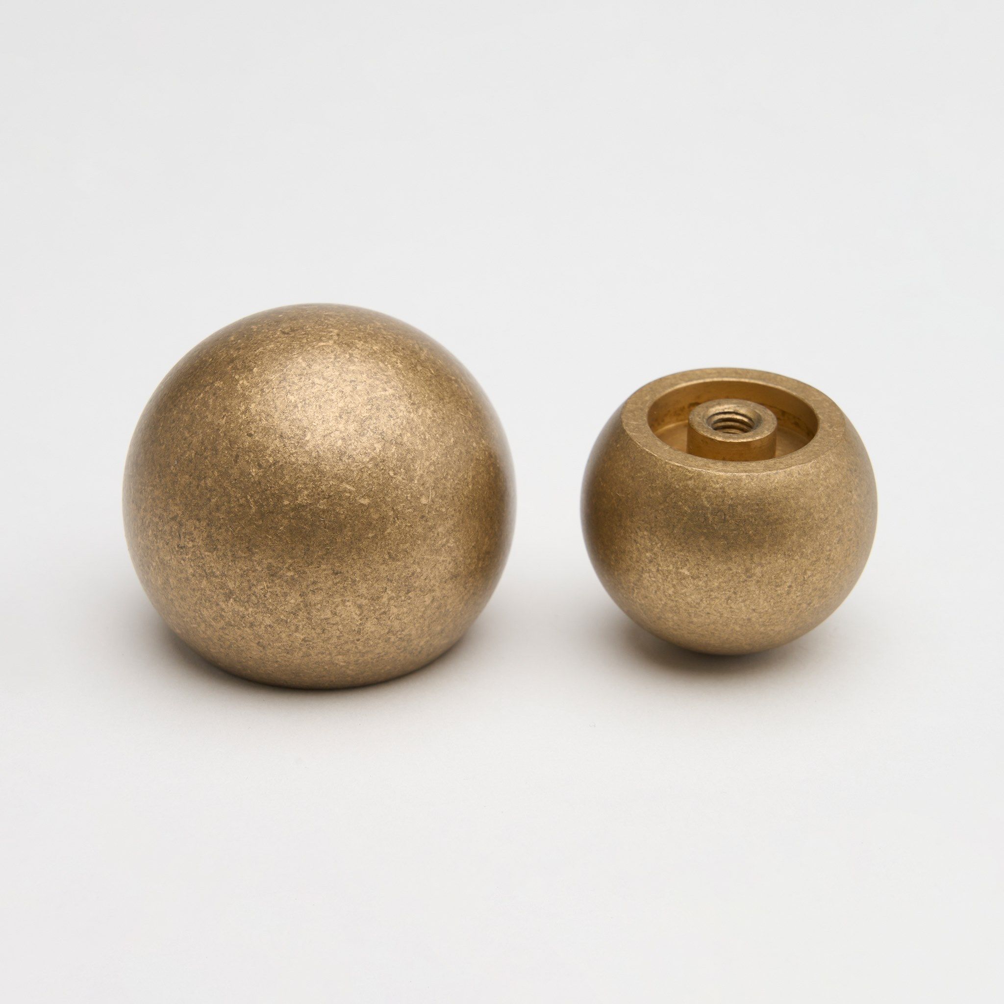 Латунная ручка Lo & Co Interiors Сфера ARCH-00064822 - Вид №49