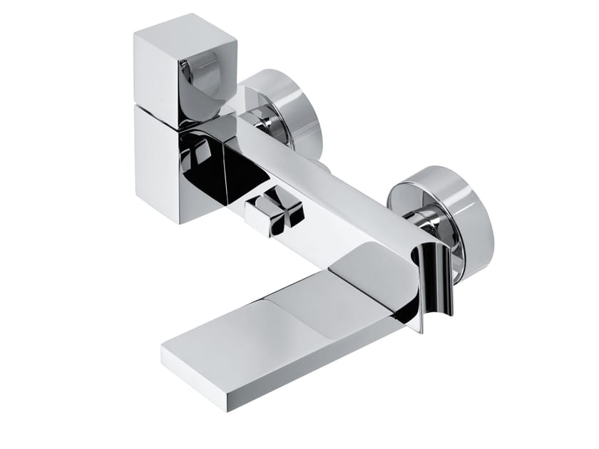 Латунный настенный смеситель для ванны с переключателем Bossini ARCH-00093937