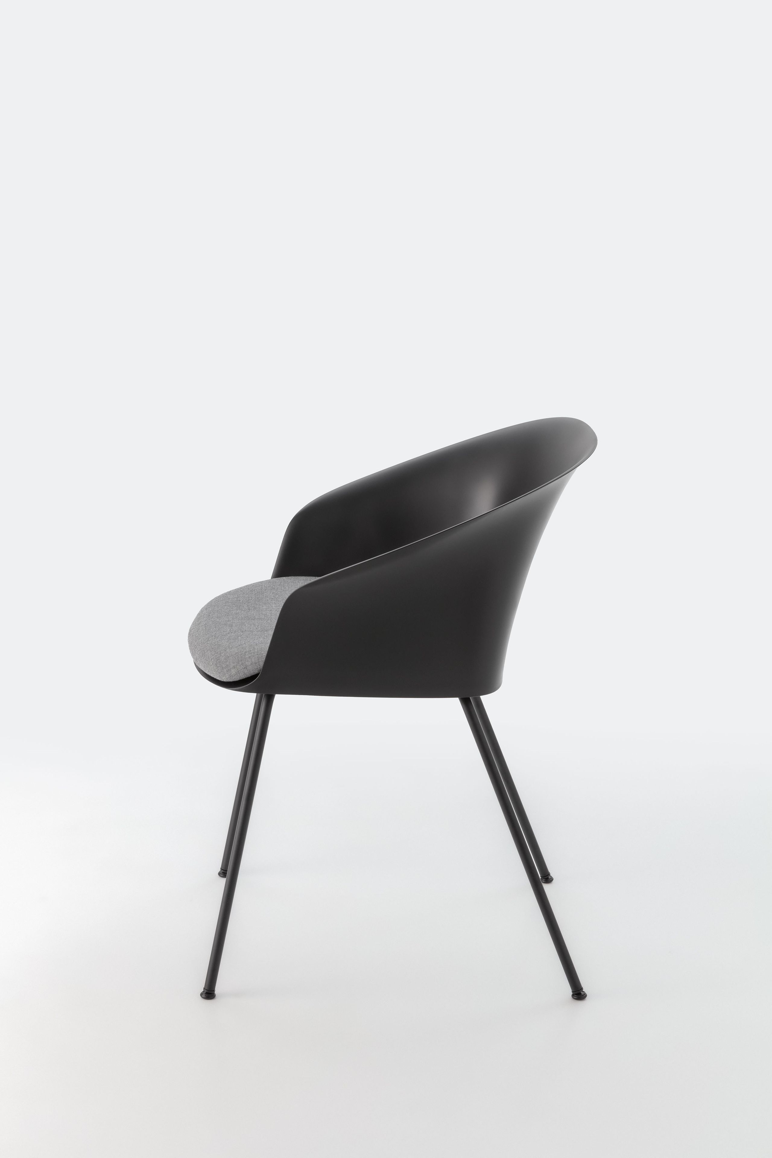 Стул из полипропилена с мягким сиденьем Crassevig Finna ARCH-00113023 - Вид №2