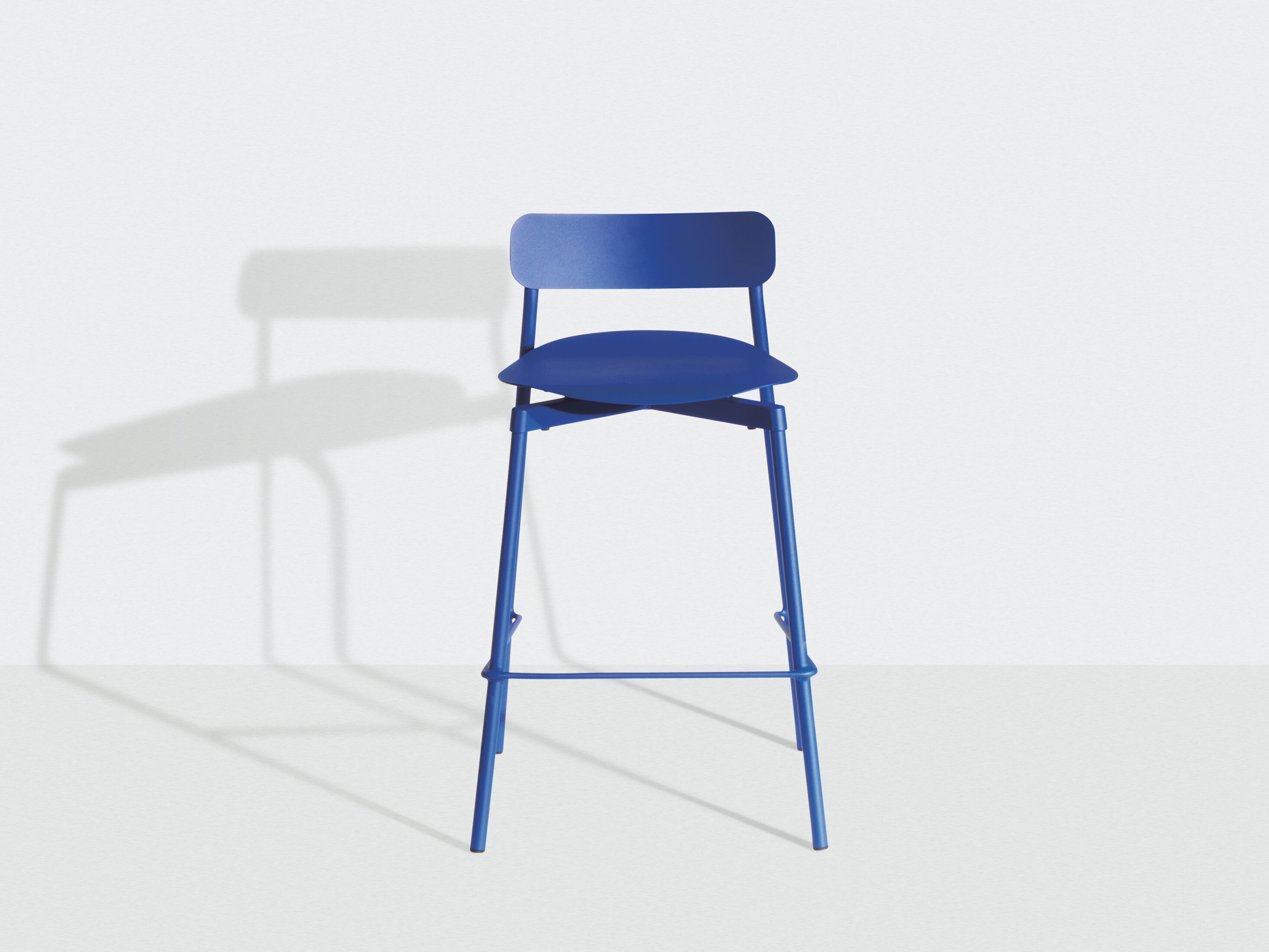 Высокий штабелируемый алюминиевый стул с порошковым покрытием с подставкой для ног Petite Friture Fromme ARCH-00091817 - Вид №20