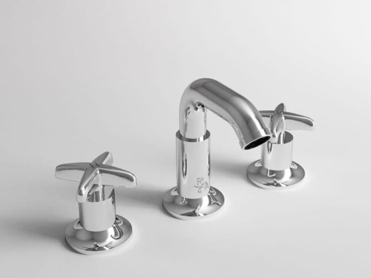 Смеситель для биде с 3 отверстиями для пола с отдельными розетками Park Avenue Cross ARCH-00132121