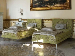 Arnaboldi Interiors Односпальная кровать из ткани с мягким изголовьем Louis xvi