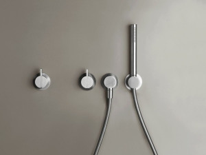 Смеситель для душа с ручным душем