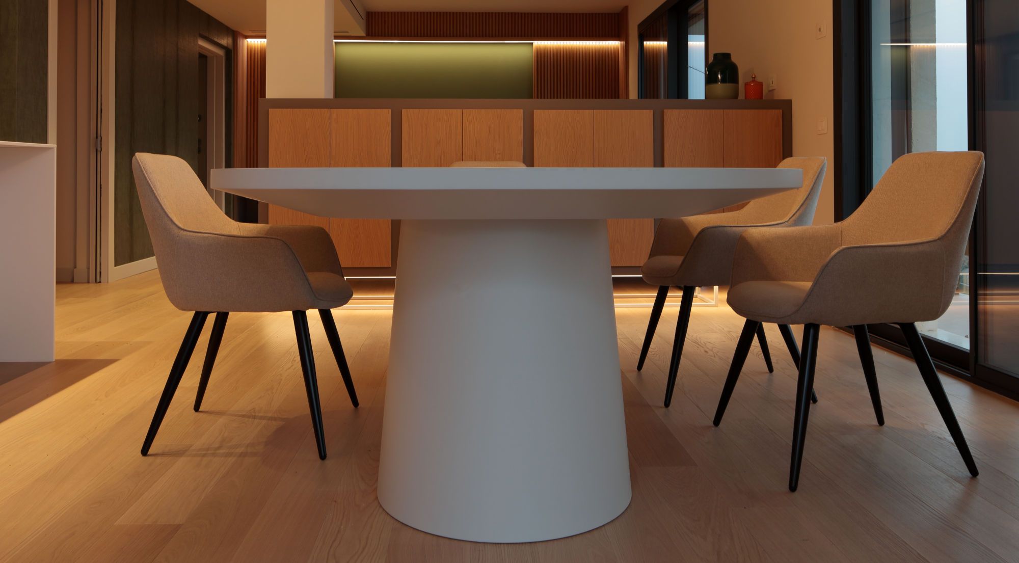 Овальный дубовый стол Deodara BENEDICT ARCH-00099548 - Вид №2