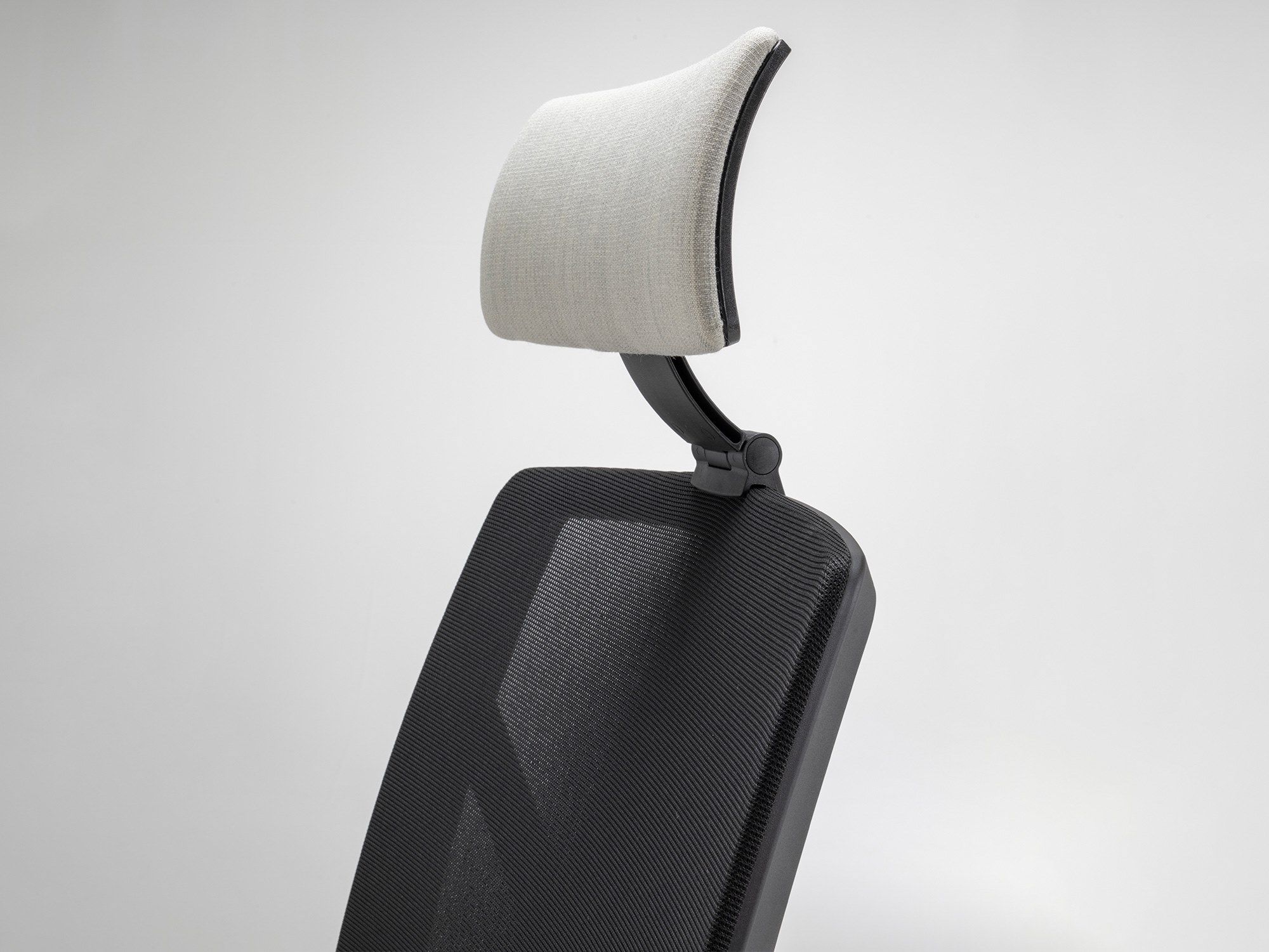 Вращающееся офисное кресло с подголовником Ares Line Dotway ARCH-00013210 - Вид №2