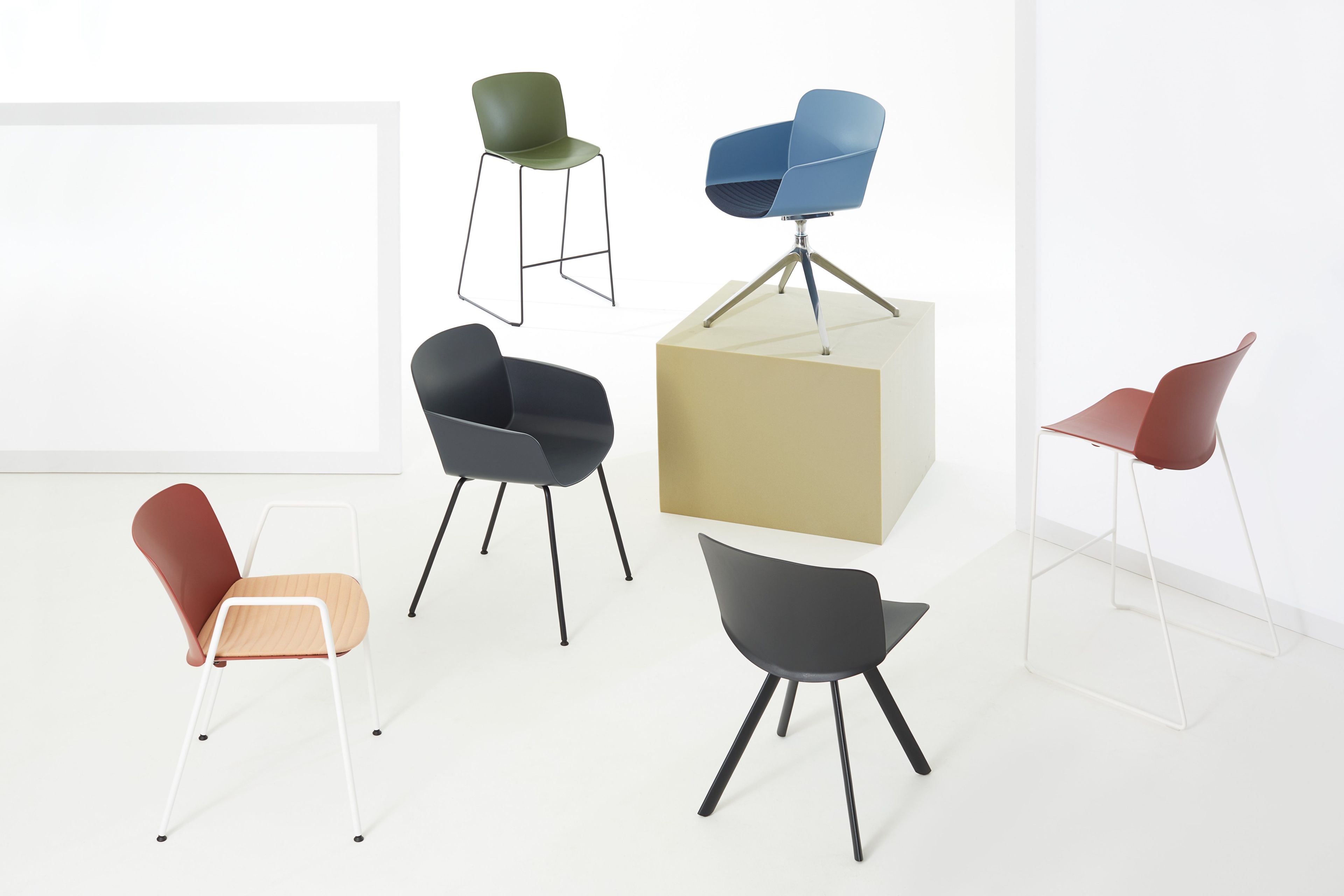 Стул из полипропилена с мягким сиденьем VAGHI свободный стул ARCH-00017935 - Вид №2