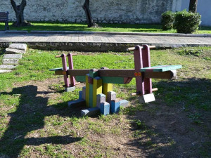 Переработанная пластиковая карусель