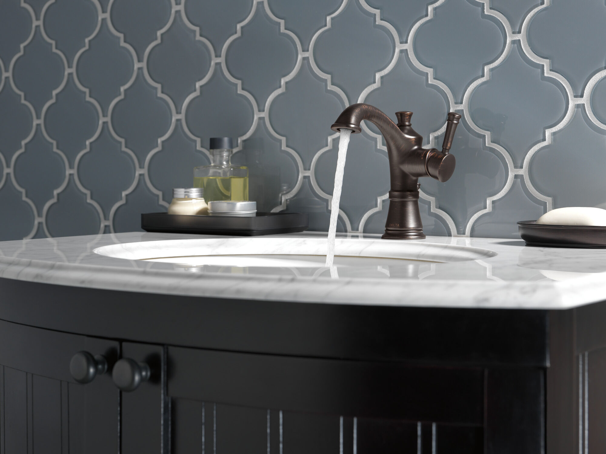 15757LF-RB Смеситель Centerset с одной ручкой Delta Faucet Valdosta Венецианская бронза  - Вид №4