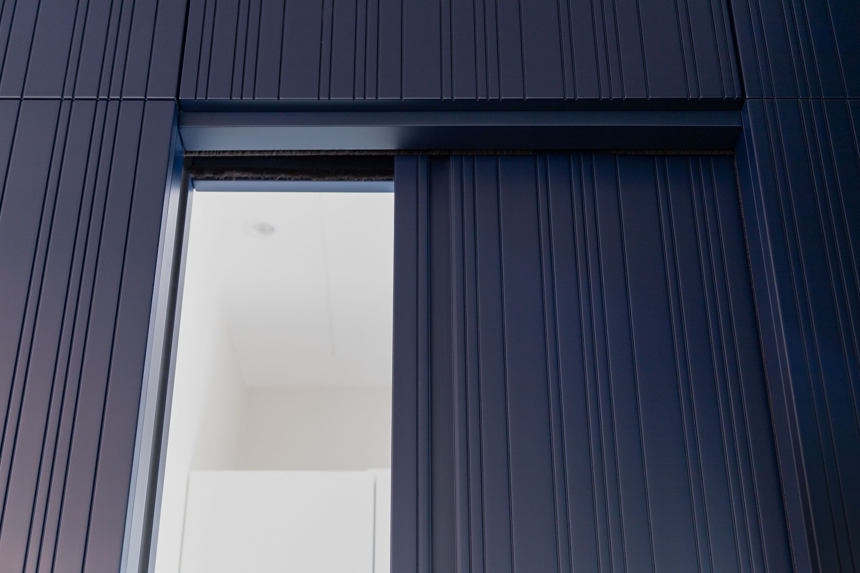 Угловая кухня с центральным островом и обшивкой TM Italia Cucine ARCH-00037367 - Вид №3