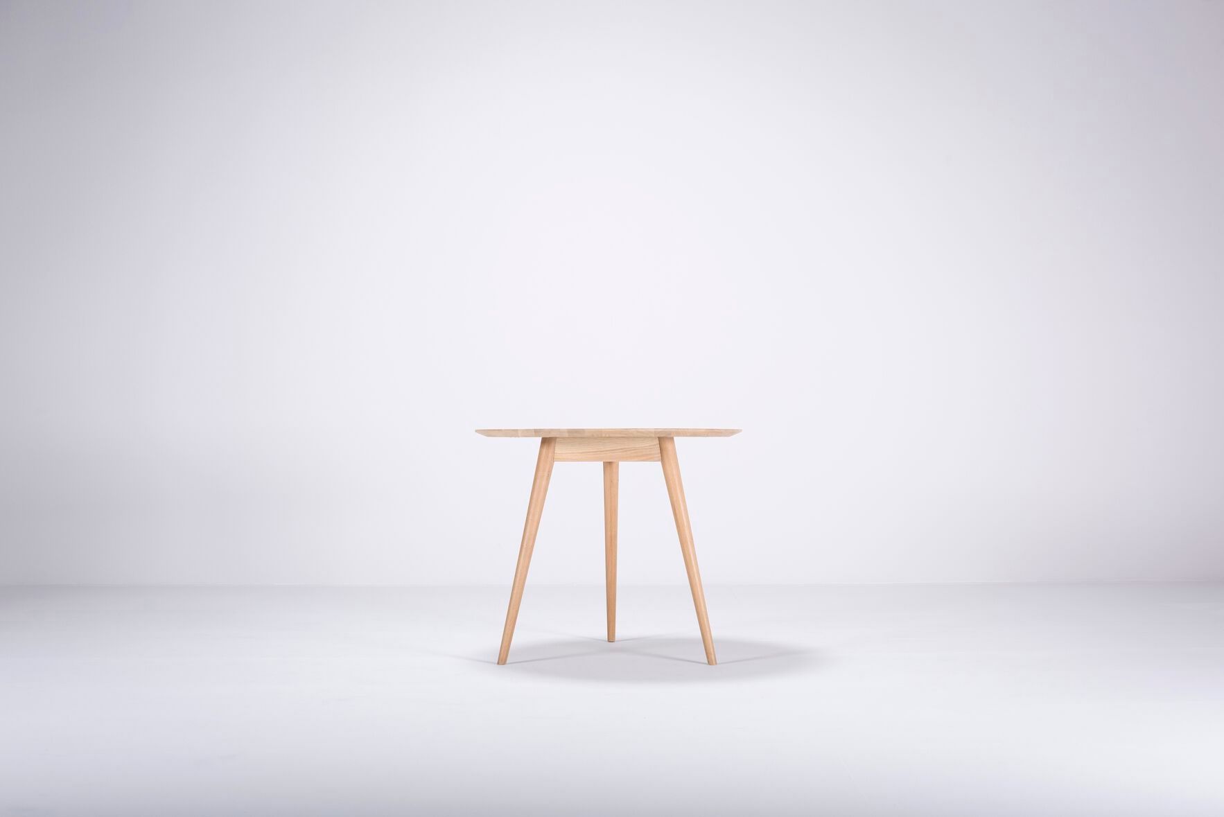 Круглый дубовый стол Gazzda Stafa ARCH-00041637 - Вид №4