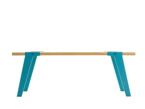 Деревянная скамья