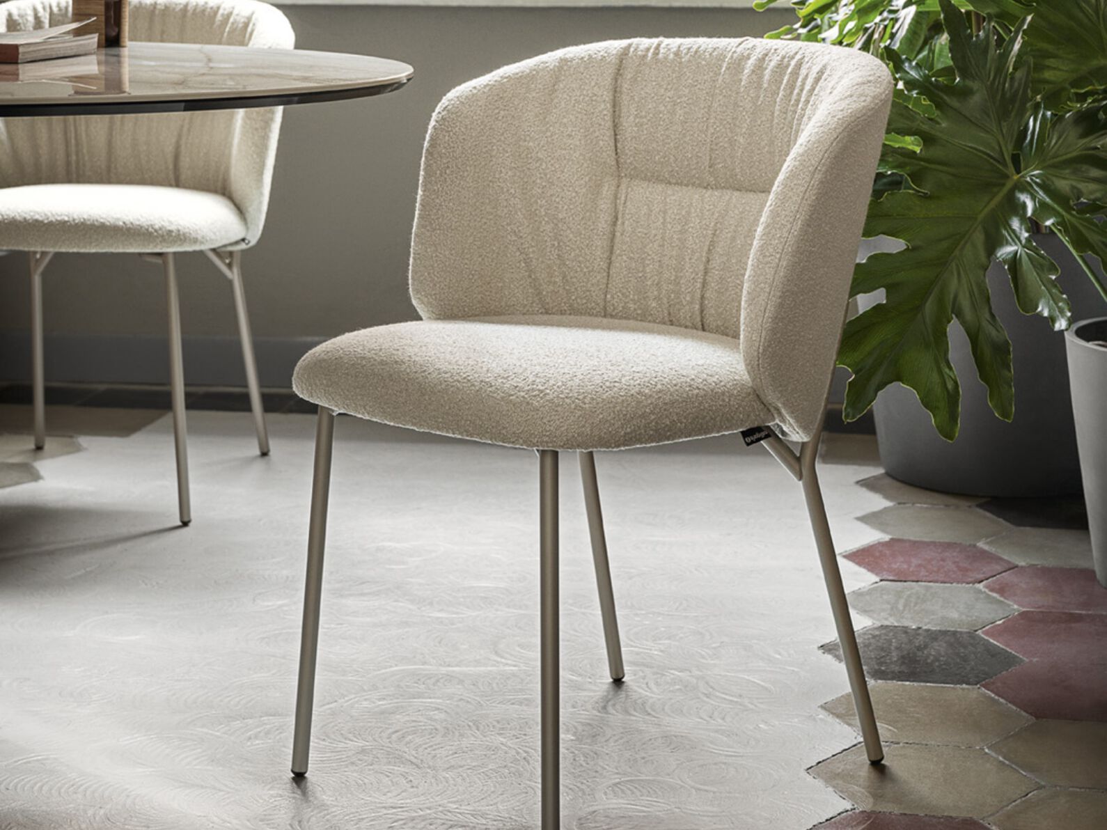 Мягкий стул из ткани Calligaris SWEEL ARCH-00017250