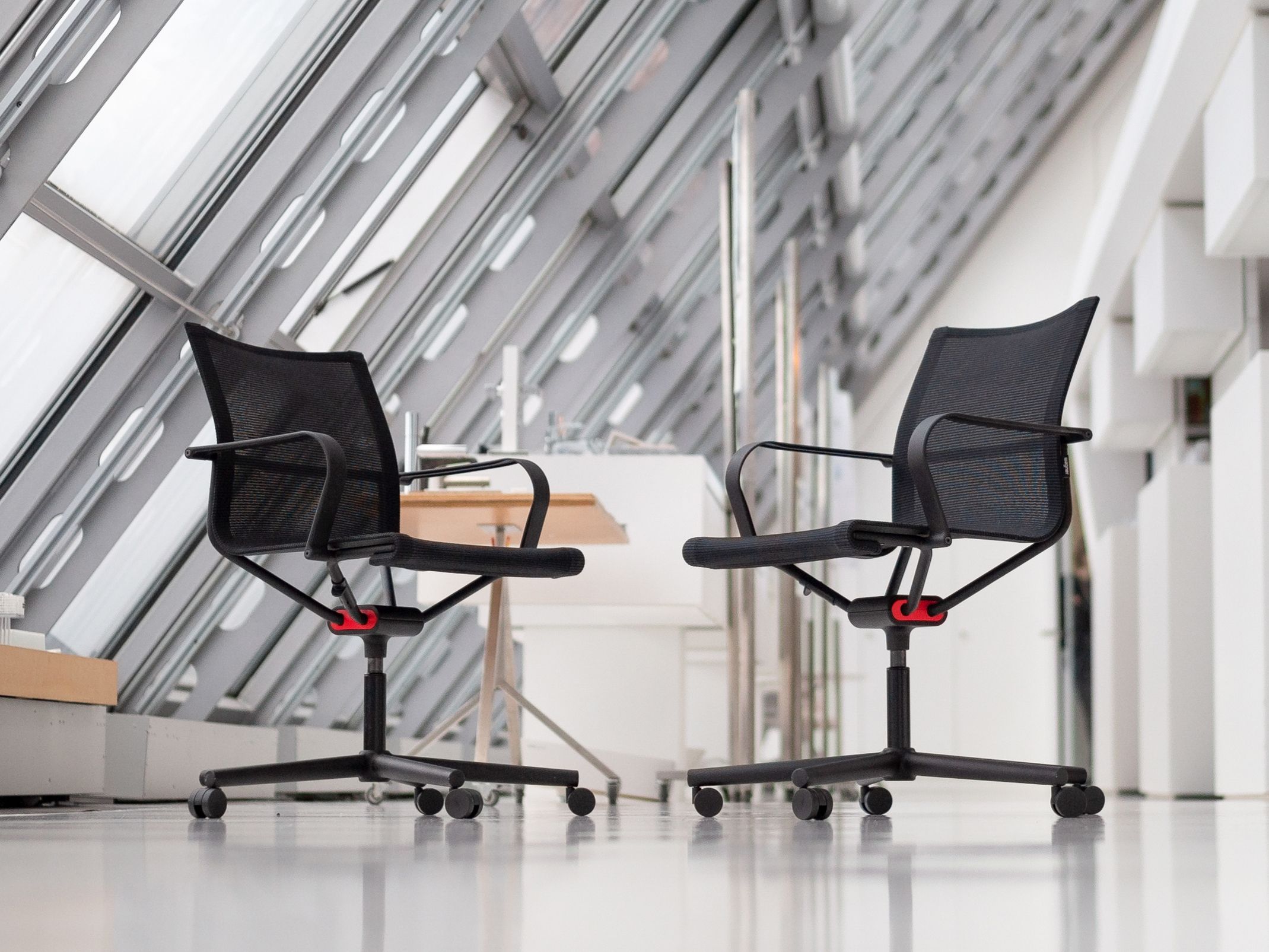 Сетчатое вращающееся офисное кресло с подлокотниками Wagner D1 ARCH-00034420 - Вид №16