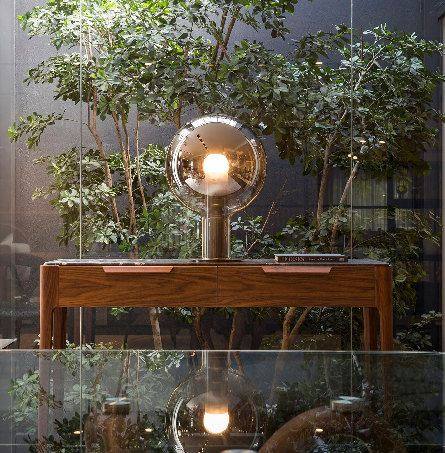 Зеркальная стальная стеклянная настольная лампа Album SOFFIONE ARCH-00120799 - Вид №1