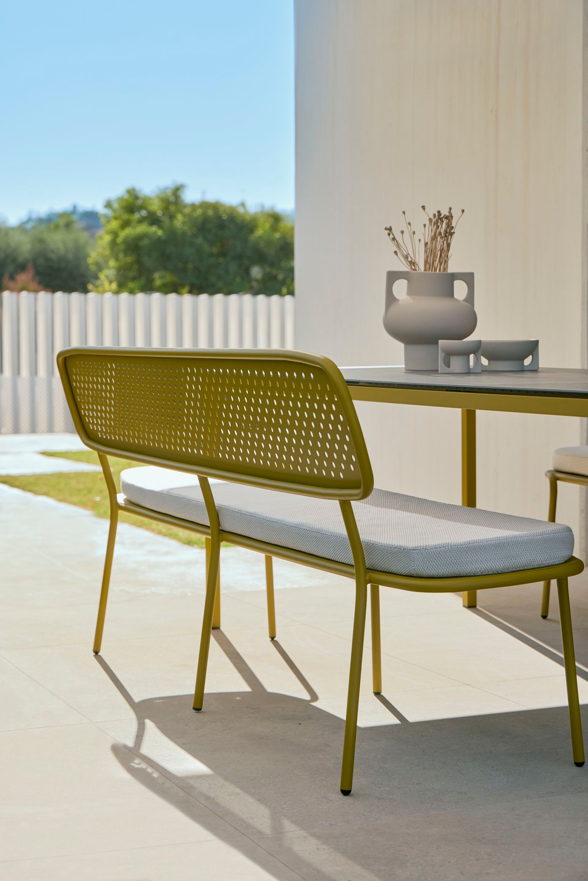 Садовая скамейка из нержавеющей стали со спинкой MUSOLA Abril ARCH-00072257 - Вид №6