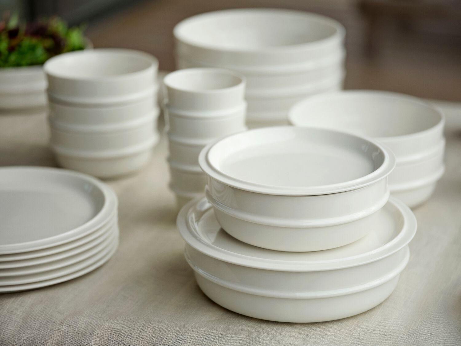 Круглая фарфоровая тарелка ZONE DENMARK Eau ARCH-00108260 - Вид №2