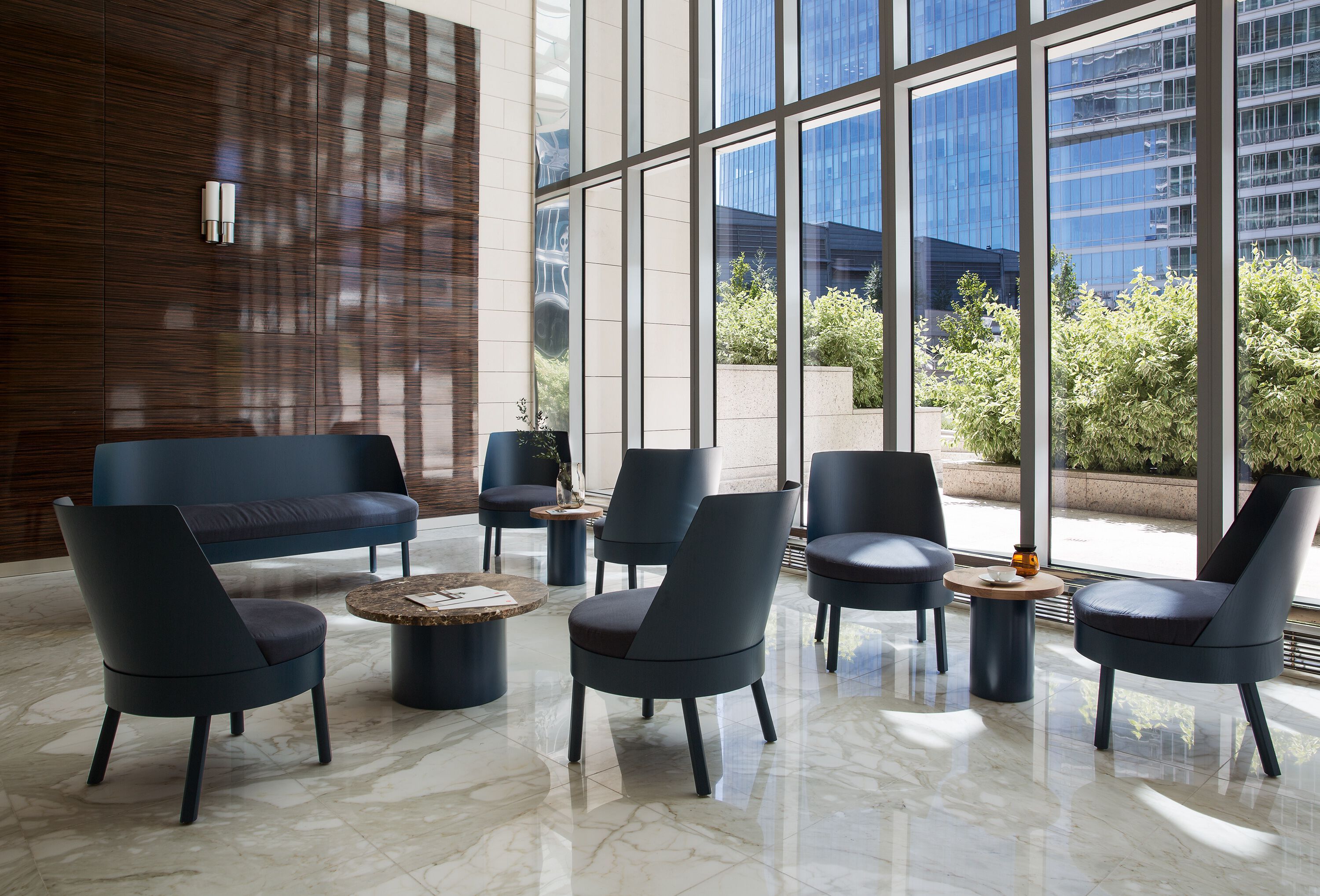 Круглый металлический журнальный столик с твердой деревянной столешницей e15 ENOKI ARCH-00050102 - Вид №1